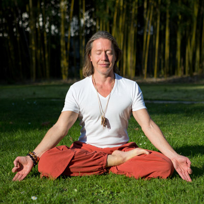 Indra Nataraj - Dr Christian Magnon-Pujo - Yoga - Qi Gong - Décodage bio-émotionnel