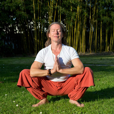 Indra Nataraj - Dr Christian Magnon-Pujo - Yoga - Qi Gong - Décodage bio-émotionnel
